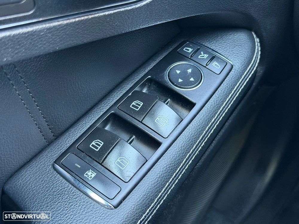 Mercedes-Benz E 250 CDI Avantgarde BlueEfficiency Auto. - 19
