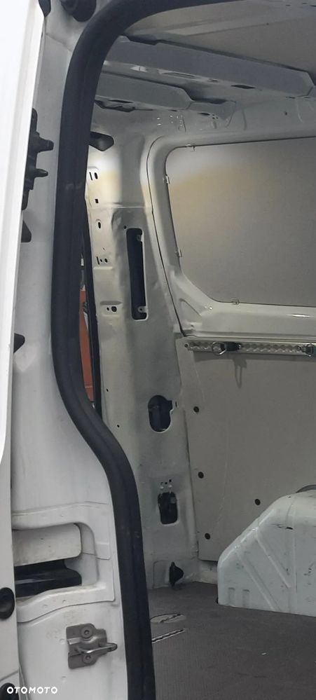 Ford Transit Custom - 13