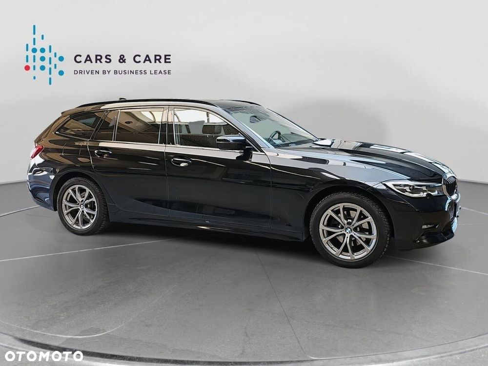 BMW Seria 3 320d xDrive Sport Line - 23