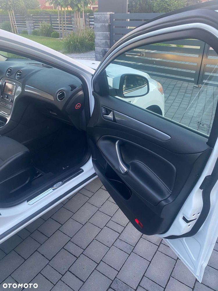Ford Mondeo - 14