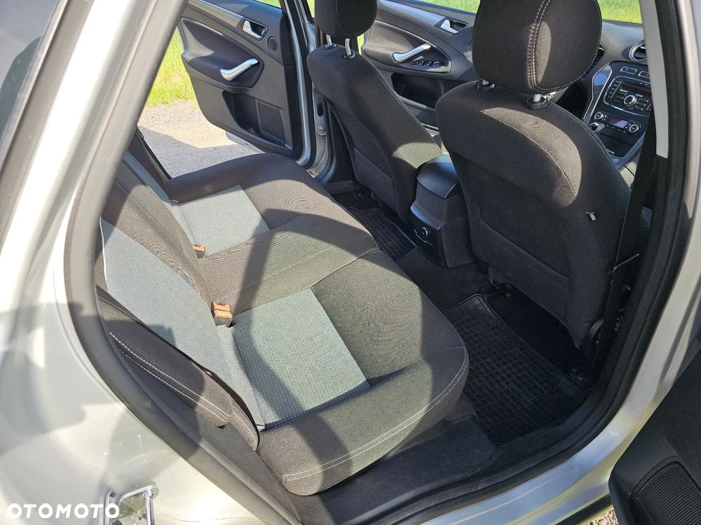 Ford Mondeo 2.0 TDCi Trend - 14