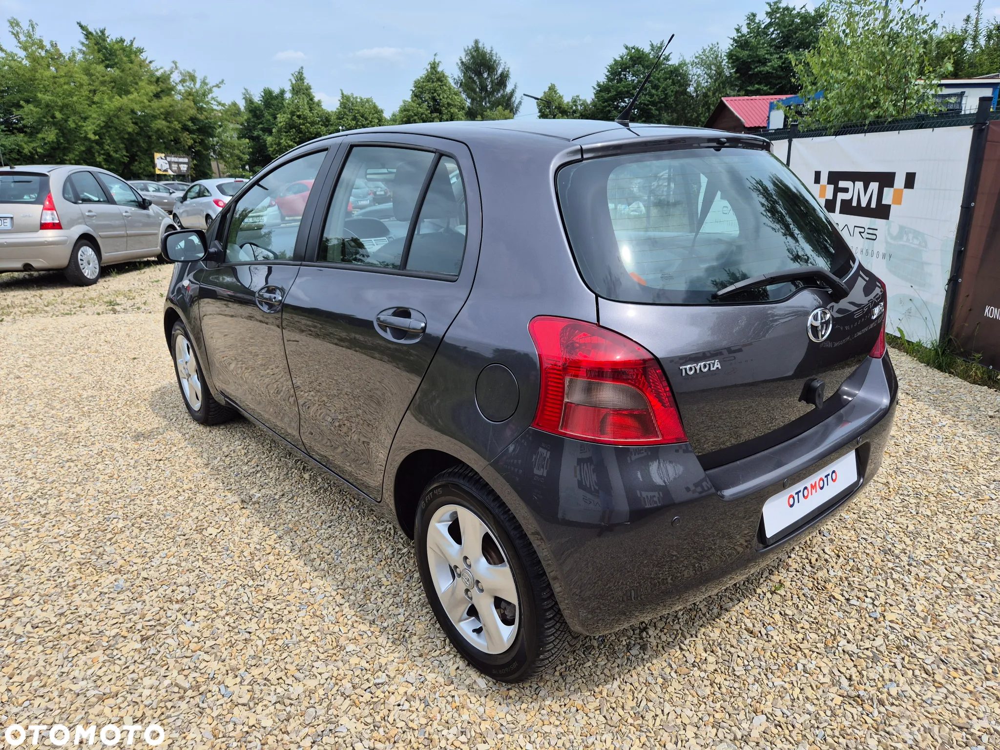 Toyota Yaris 1.3 Luna Premium - 10