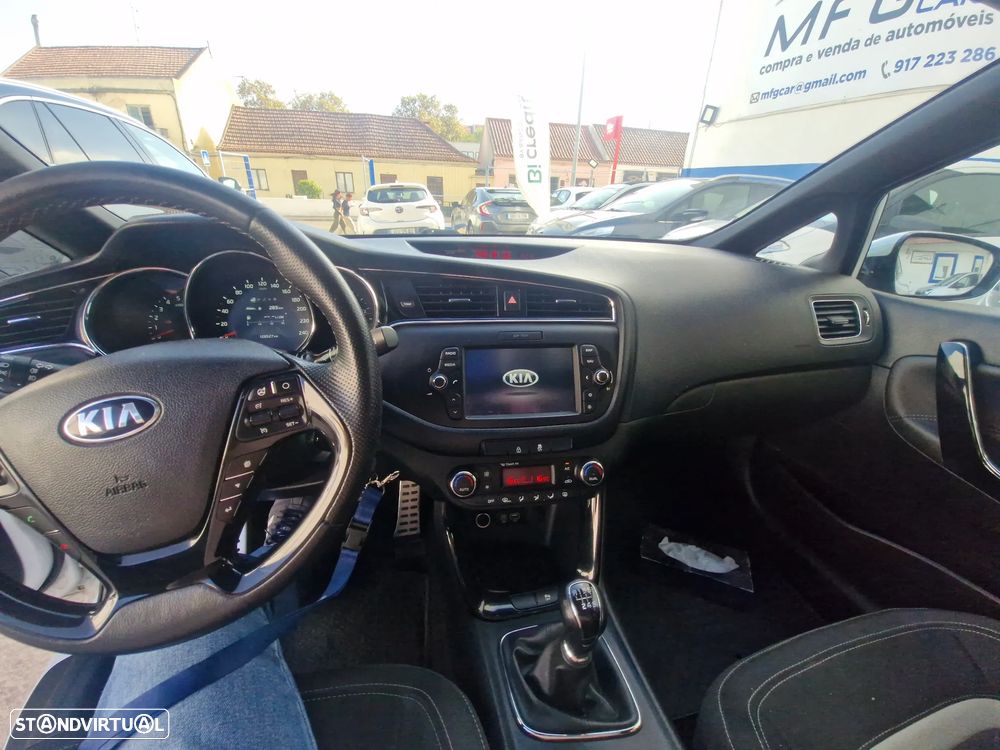 Kia Ceed SW 1.6 CRDi GT Line - 6