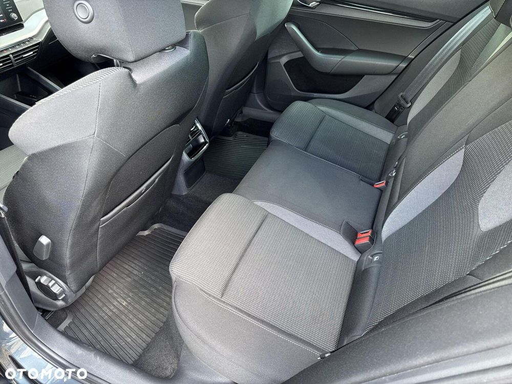 Skoda Octavia 2.0 TDI Ambition DSG - 37