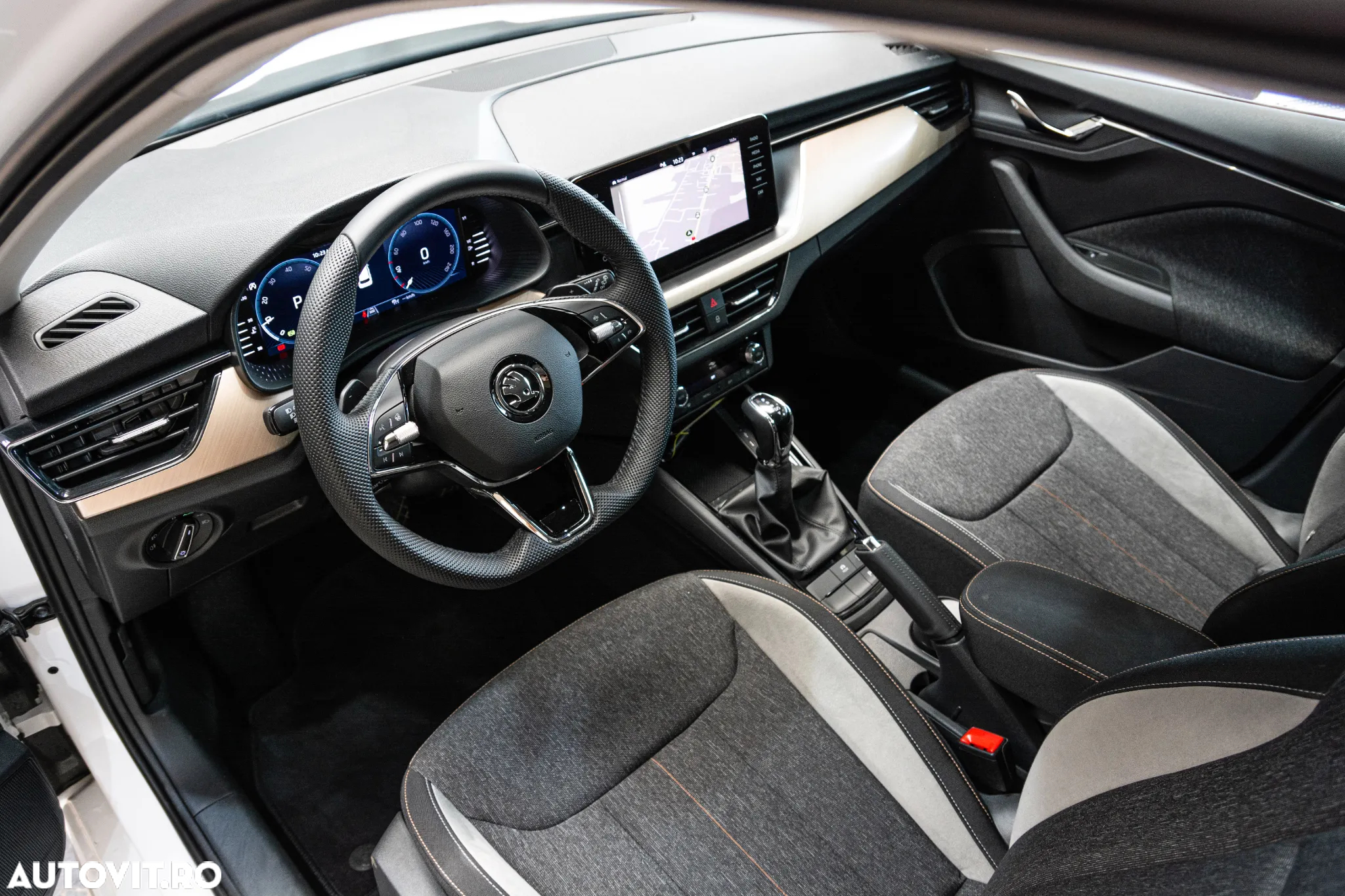 Skoda Kamiq 1.0 TSI DSG Ambition - 6