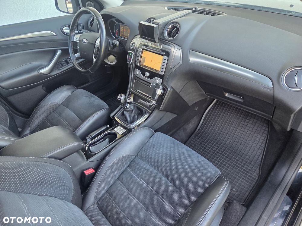 Ford Mondeo - 10