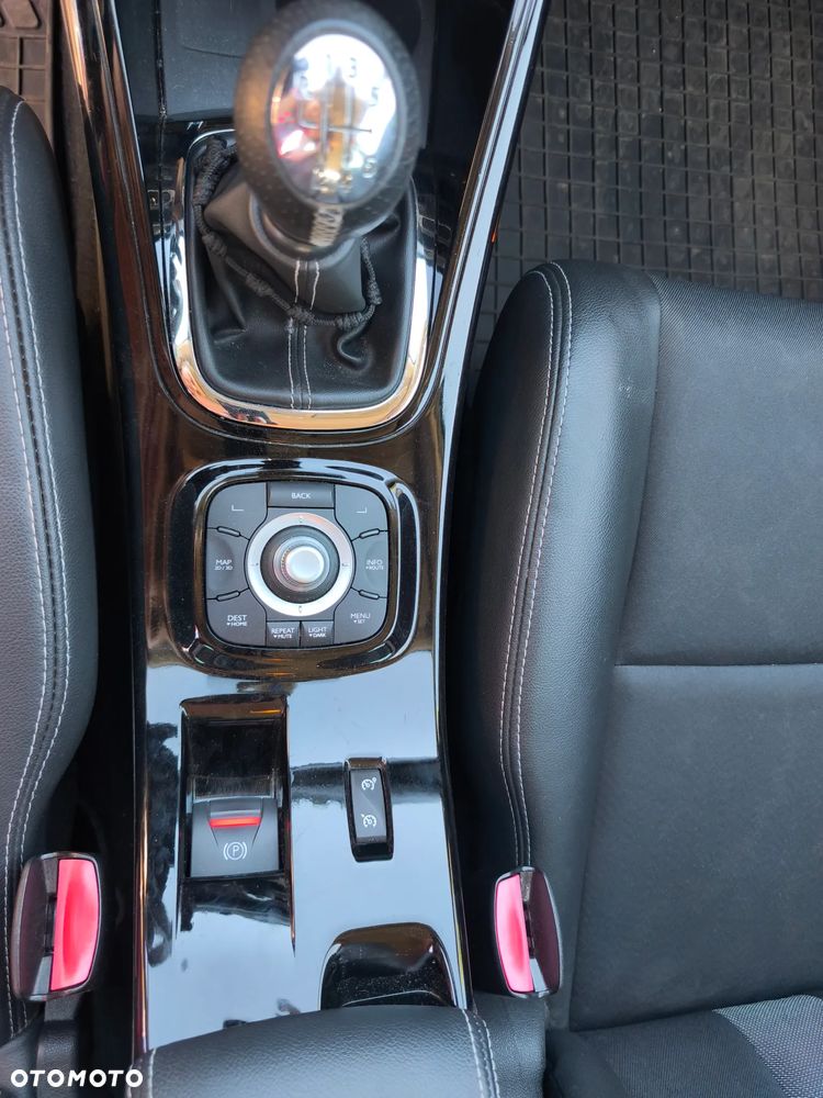 Renault Megane 1.6 dCi Energy Bose - 8