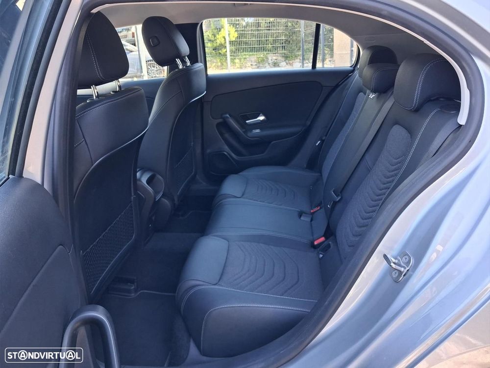 Mercedes-Benz A 200 Standard - 11