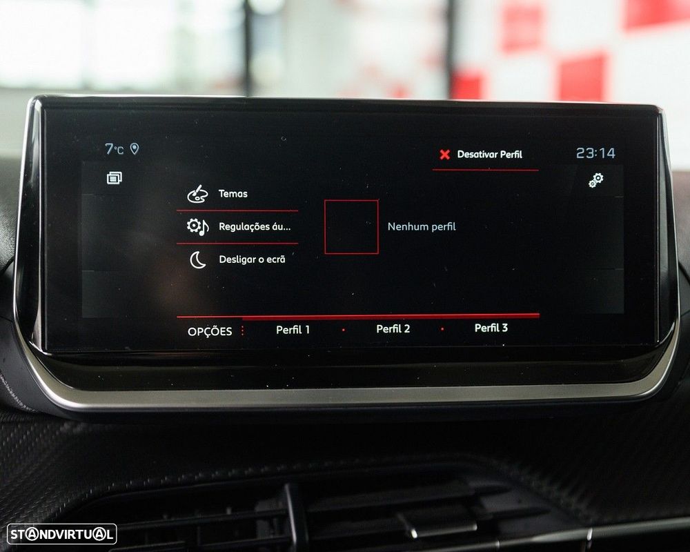 Peugeot 2008 1.2 PureTech Allure Pack - 42