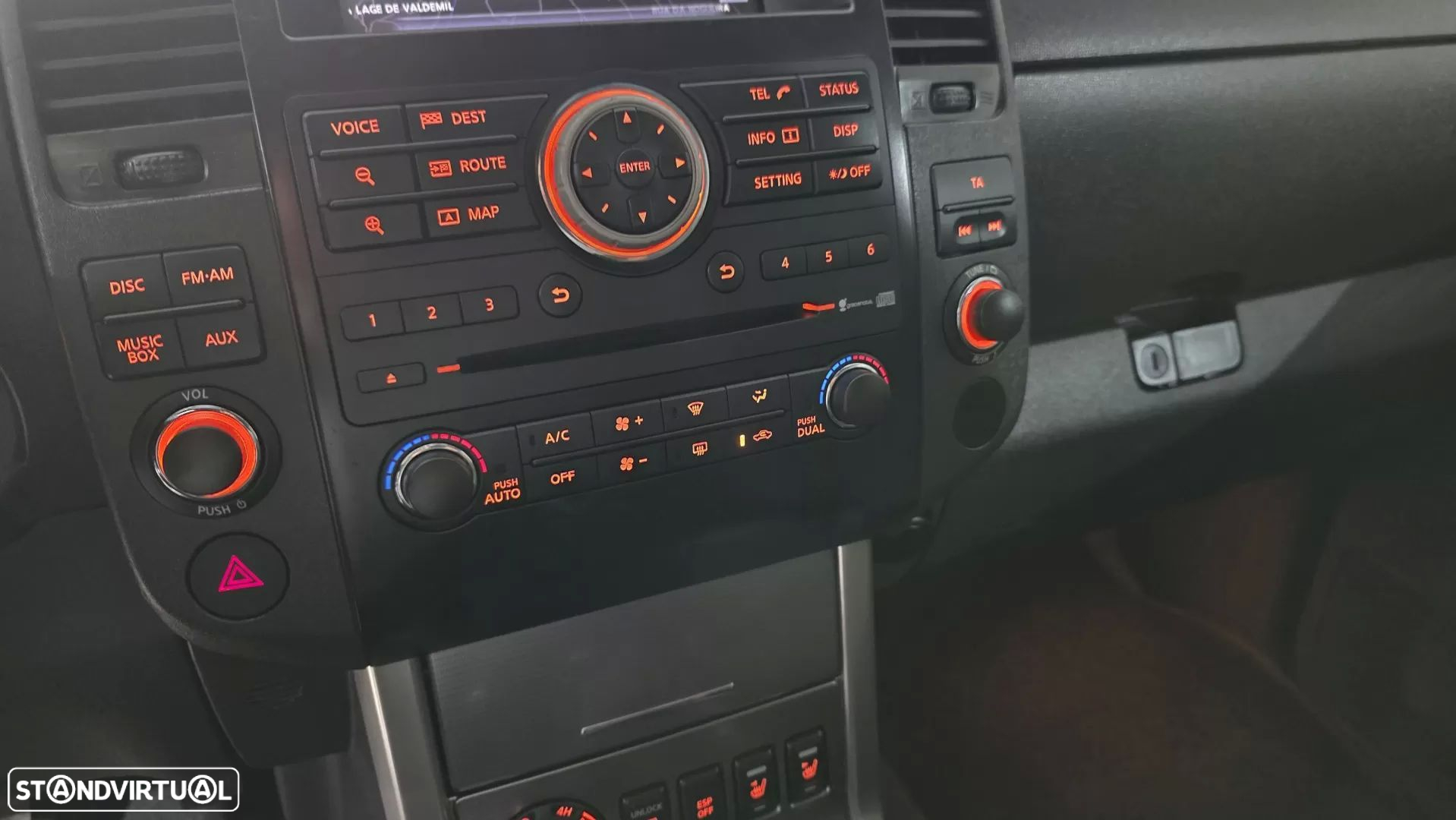 Nissan Navara 2.5 dCi CD LE Hi-Tech +P.Premium 4WD - 40