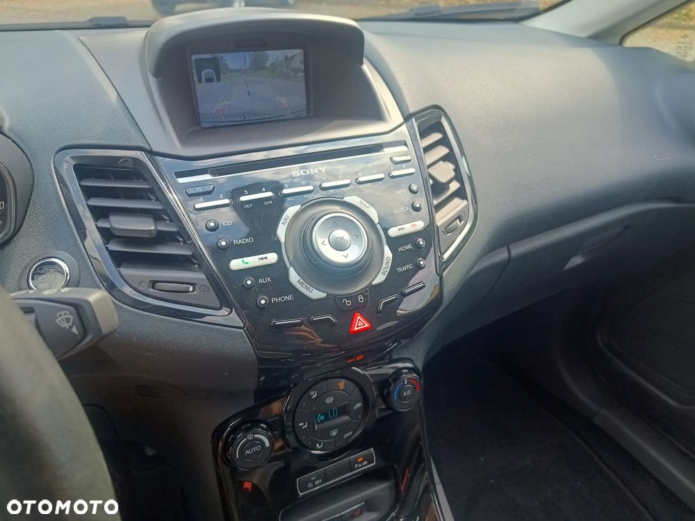 Ford Fiesta - 10