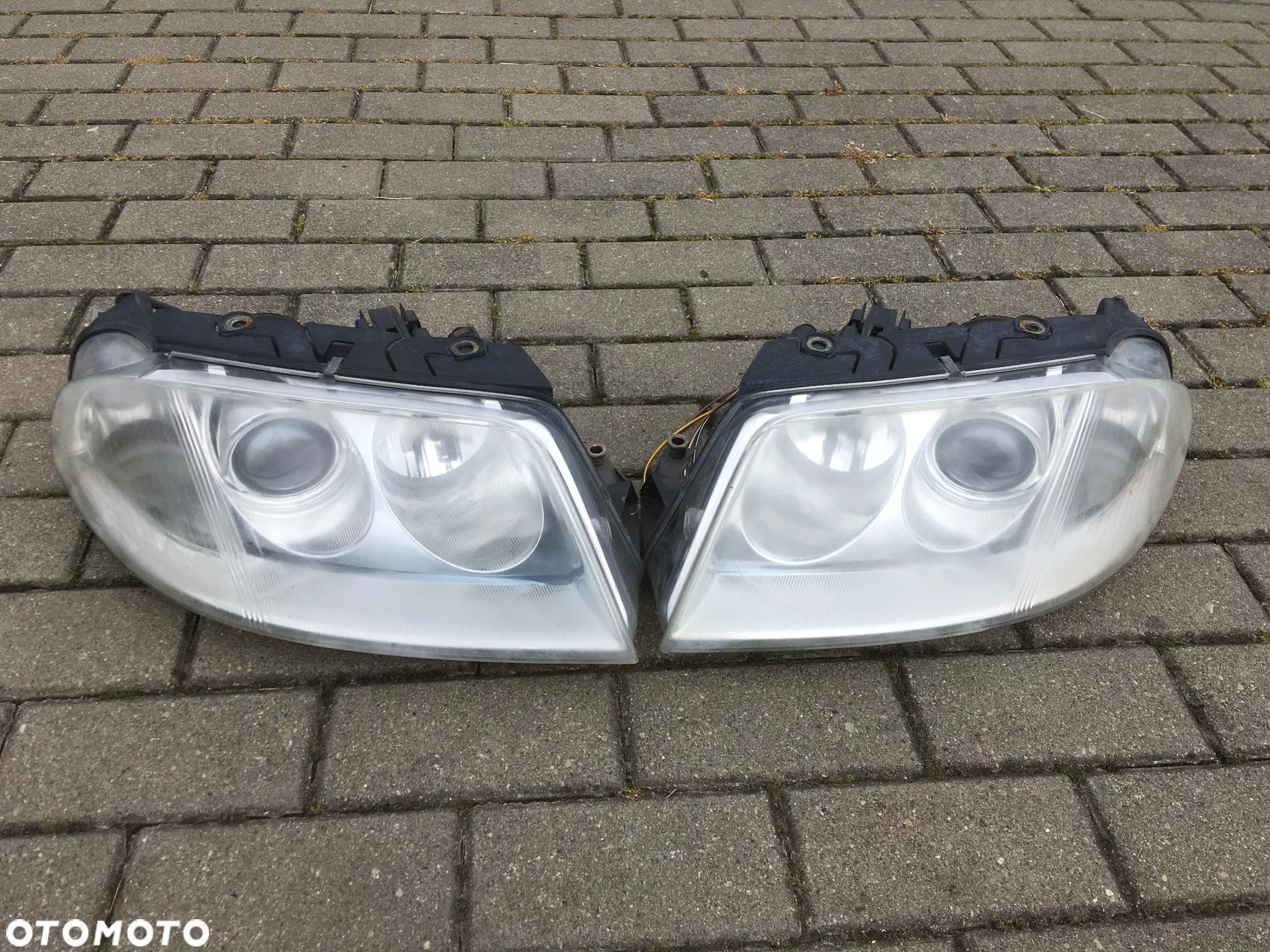 VW Passat B5 LIFT Reflektor Lampa PRAWA PRAWY lewy lewa PRZÓD - 1