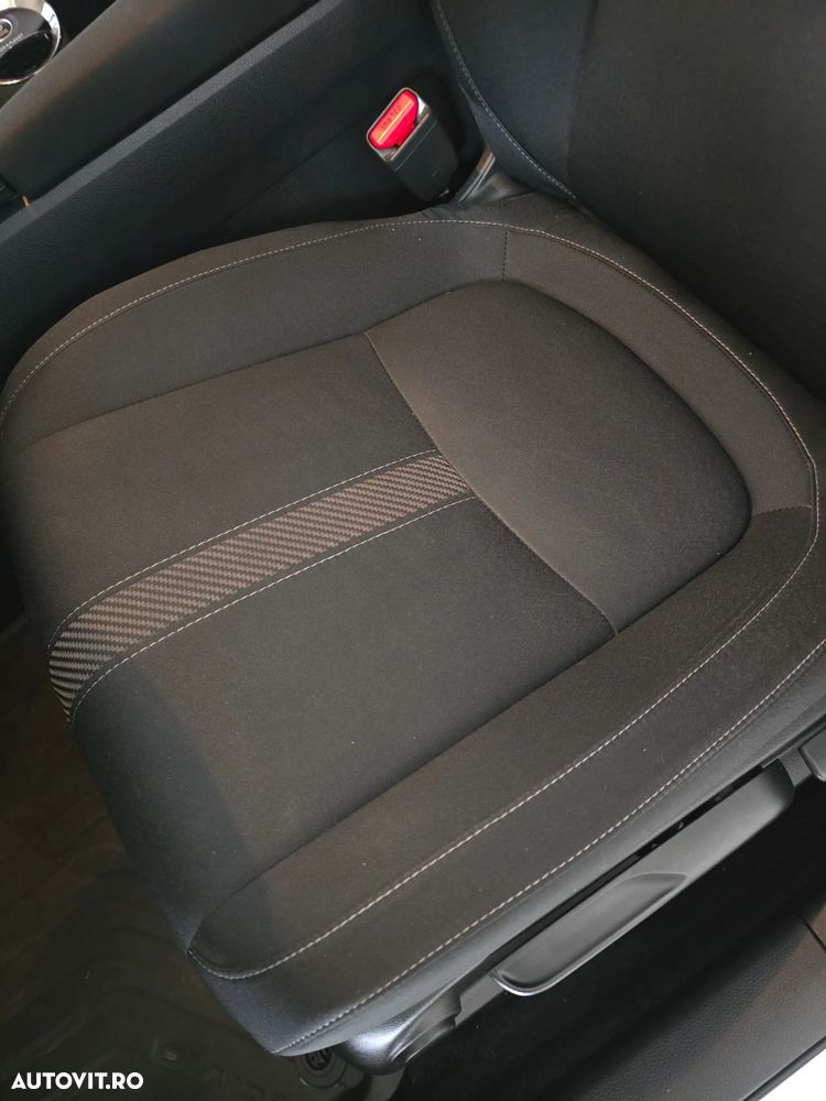 Honda Civic 1.5 VTEC Turbo Sport - 12