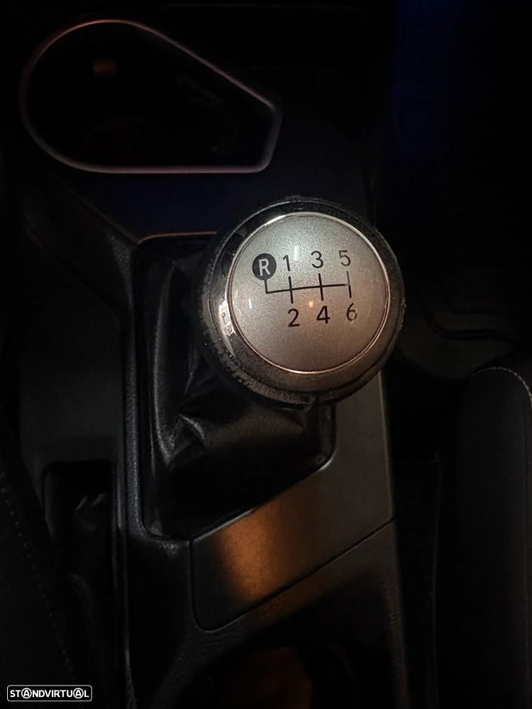 Toyota RAV4 2.0 D-4D Active - 18