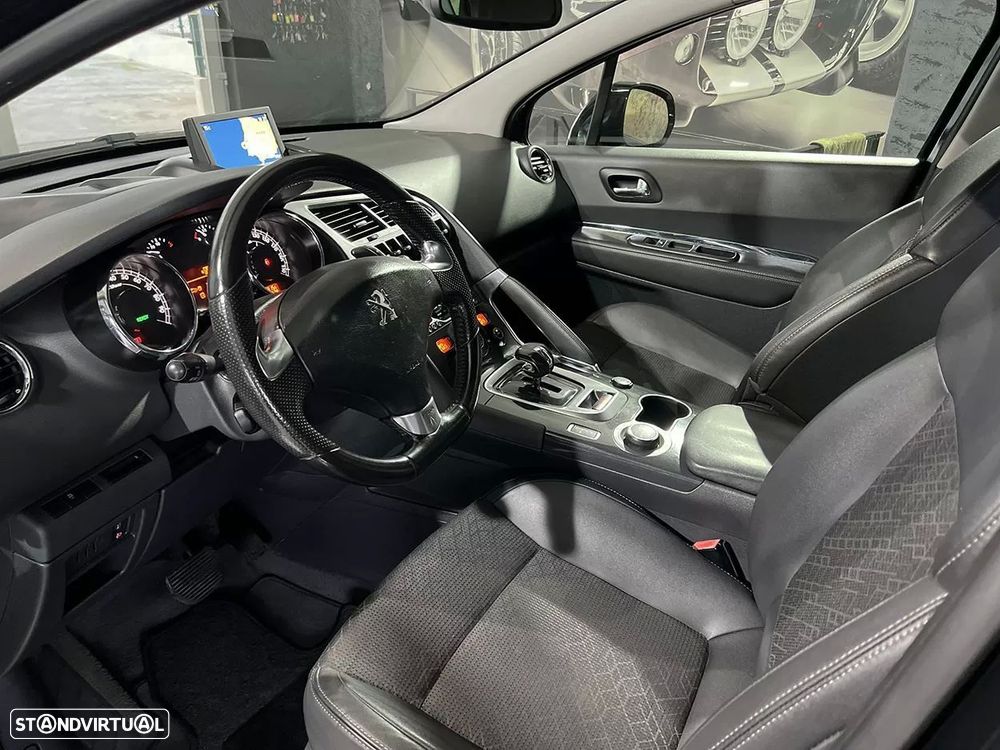 Peugeot 3008 2.0 HDi Hybrid4 99g - 6