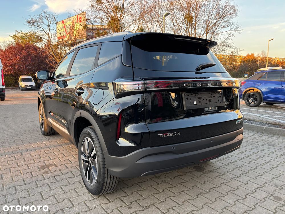 Chery Tiggo 4 1.5 T-GDI HEV Prestige DHT - 5