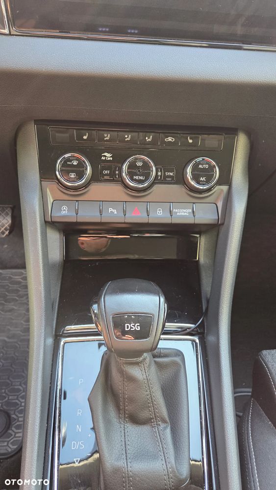 Skoda Karoq 1.5 TSI DSG Style - 10