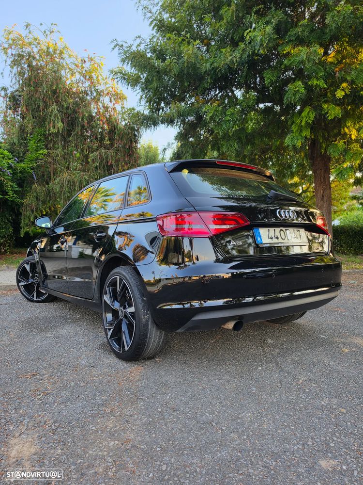 Audi A3 Sportback 1.6 TDI Attraction - 5