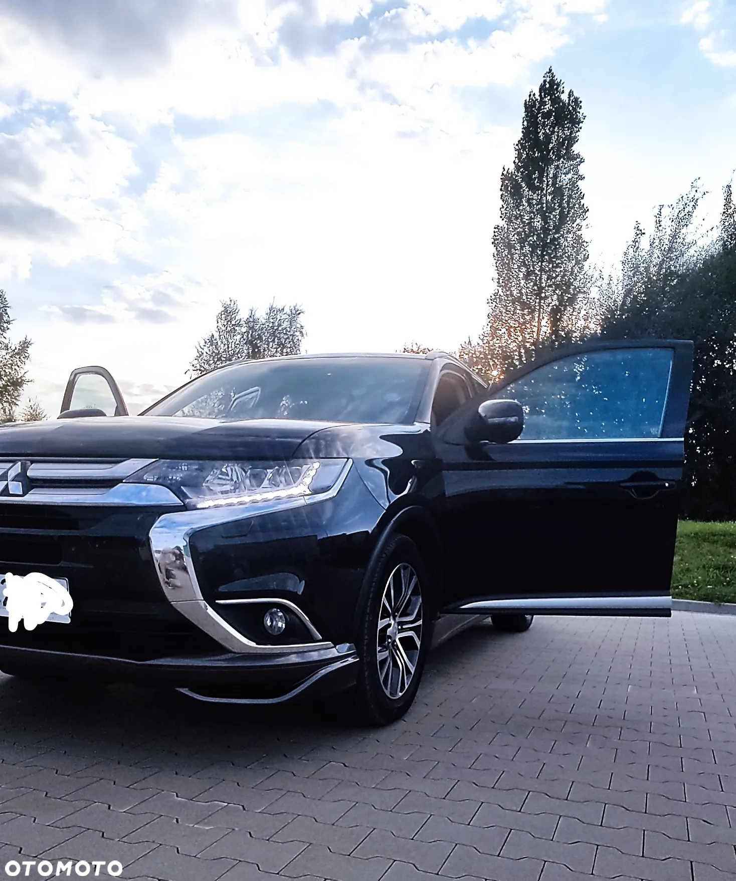 Mitsubishi Outlander 2.0 Intense Comfort 4WD CVT - 8