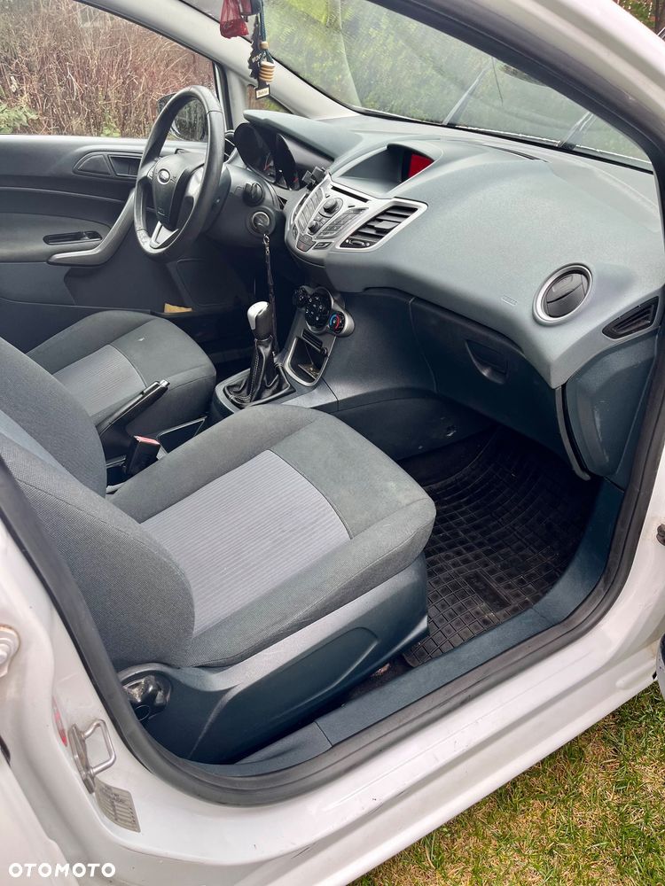 Ford Fiesta 1.4 TDCi Titanium - 11