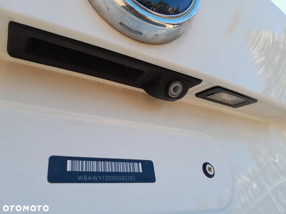 BMW X3 F25 KAMERA COFANIA TYLNA - 1