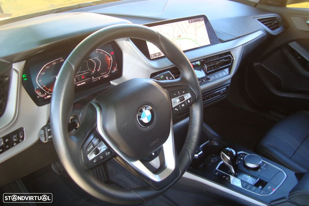 BMW 118 i Line Sport Auto - 26