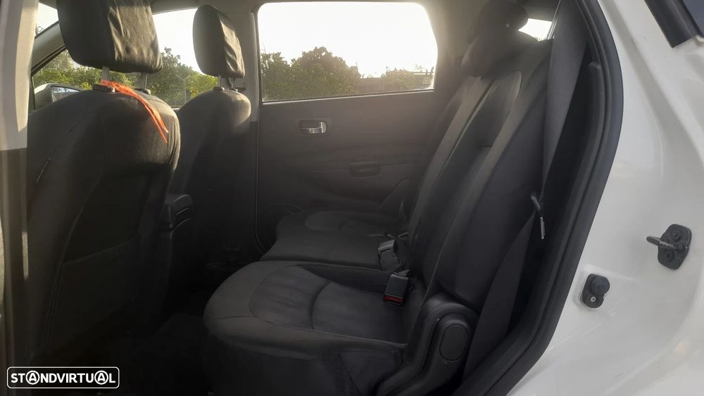 Nissan Qashqai +2 1.5 dCi Tekna Premium 18 - 38