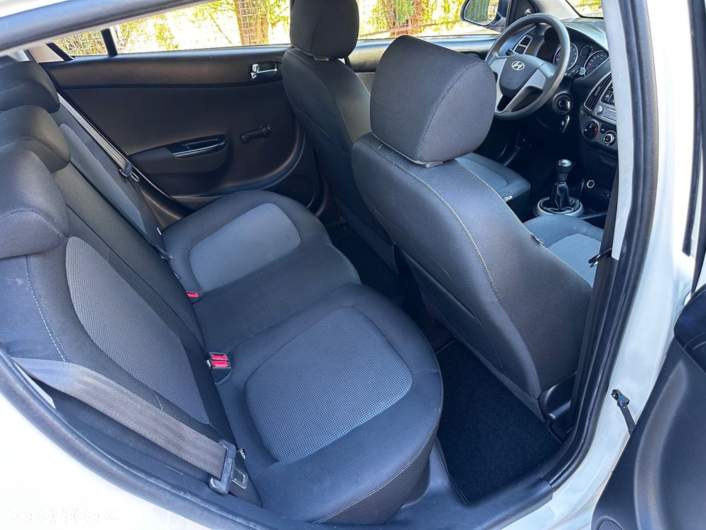 Hyundai i20 1.25 Wersja Jubileuszowa - 19