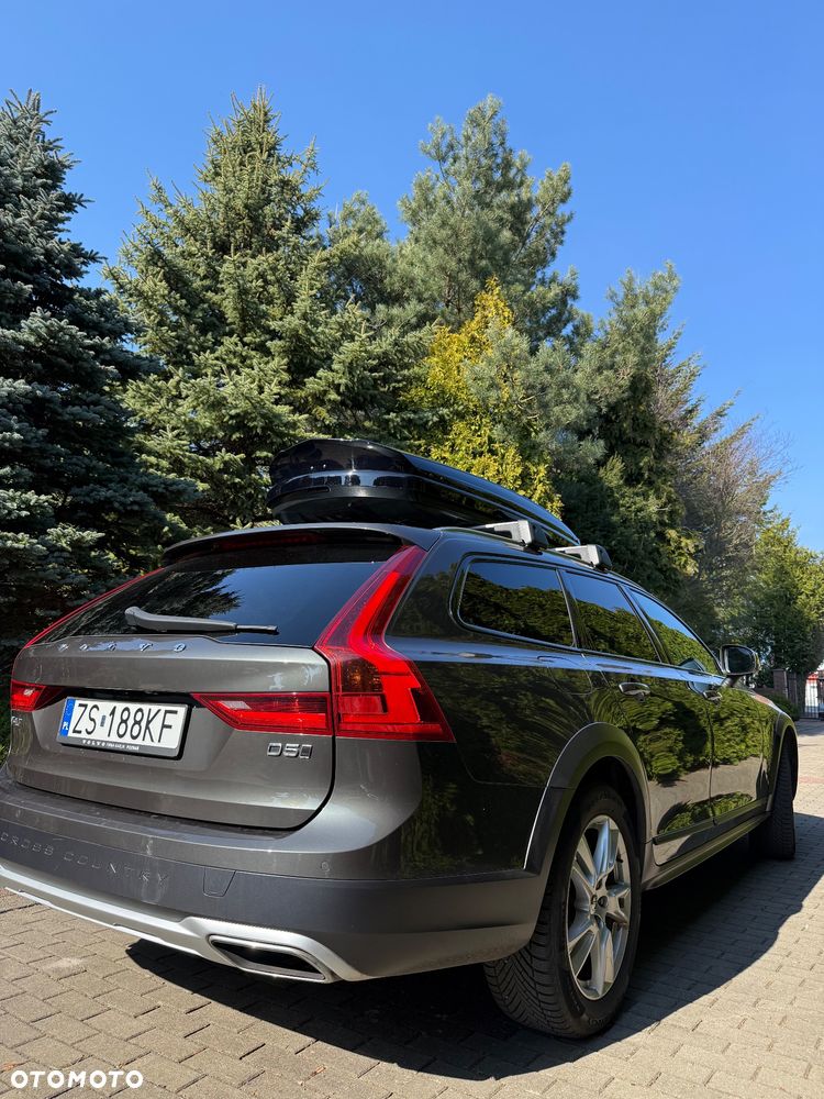 Volvo V90 Cross Country D5 AWD Pro - 37