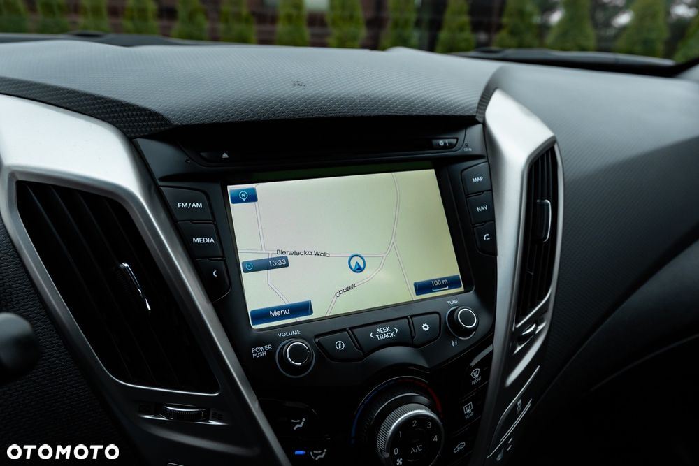 Hyundai Veloster 1.6 Premium - 23