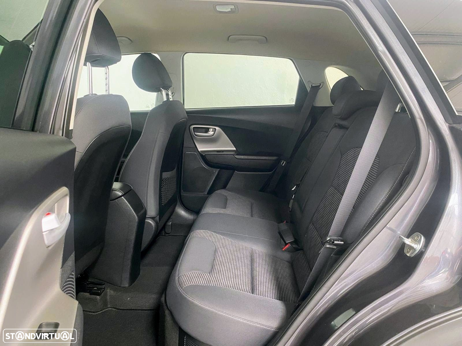 Kia Niro 1.6 GDi PHEV Tech - 9