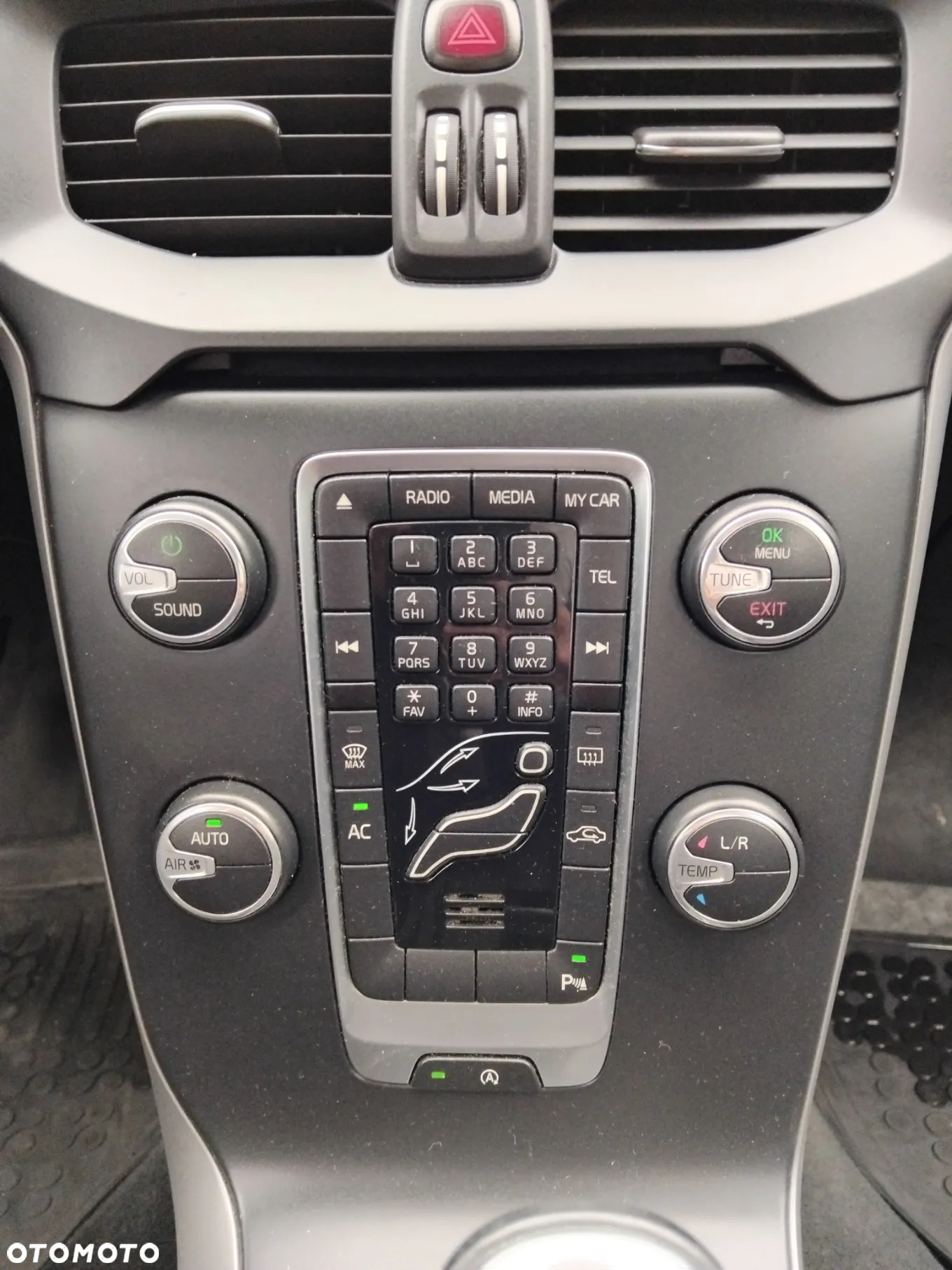 Volvo V40 - 8