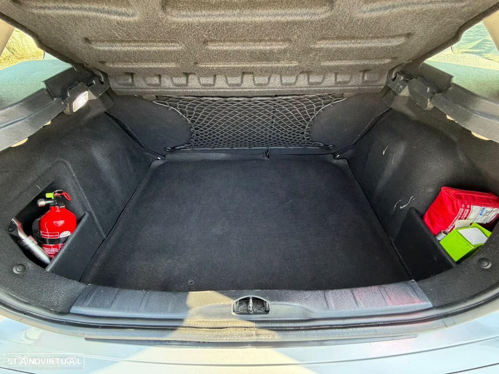 Citroën C4 1.6 HDi 110 VTR Pack - 11