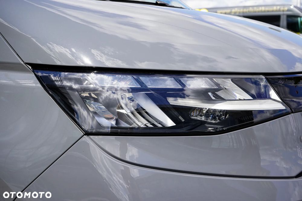 Volkswagen Multivan 2.0 TDI L2 Family DSG - 8