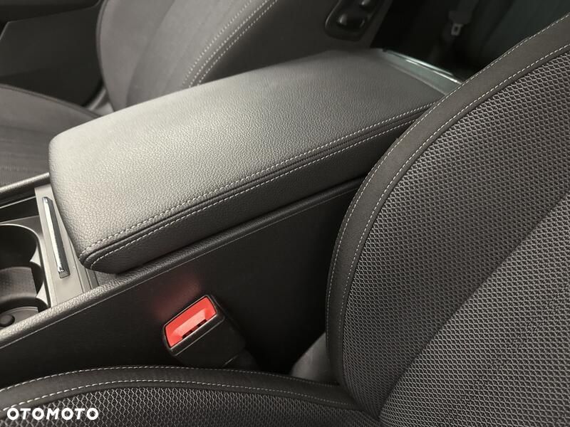 Skoda Superb 2.0 TDI SCR Style DSG - 21