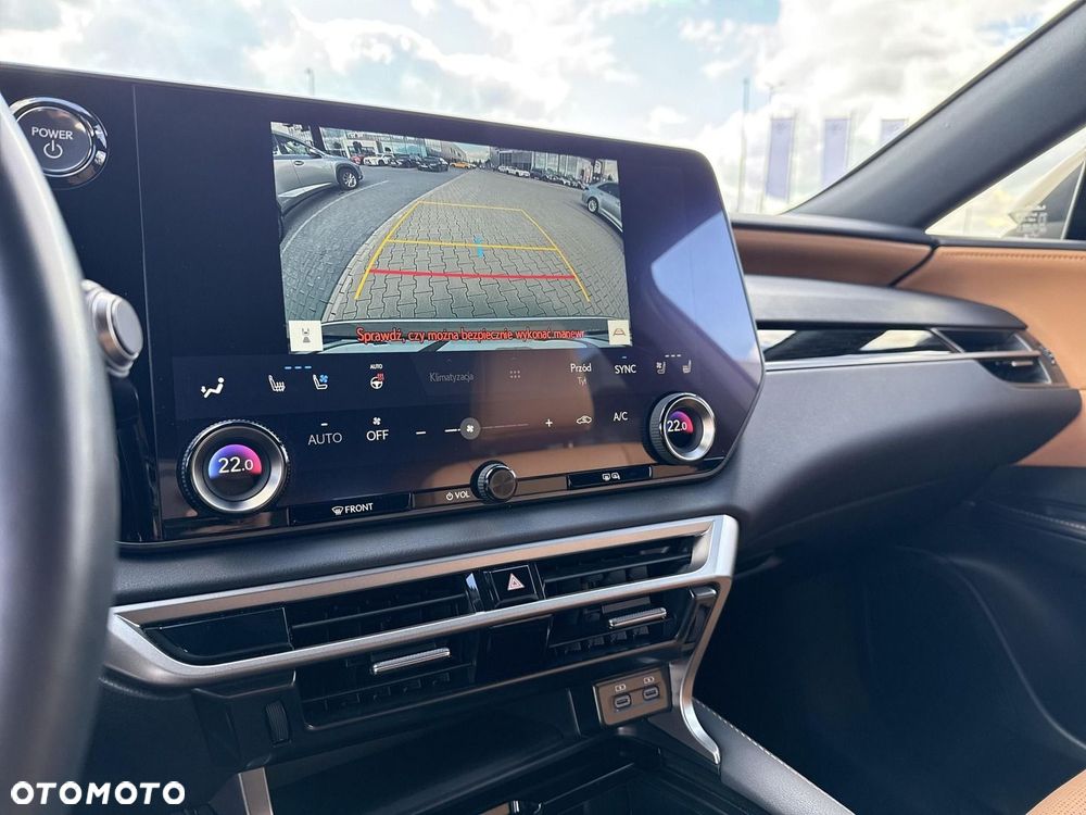 Lexus RX - 21