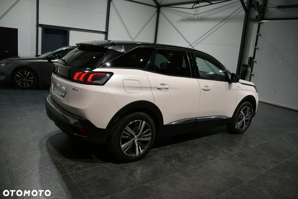 Peugeot 3008 1.6 PureTech Hybrid PHEV Allure Pack S&S EAT8 - 7