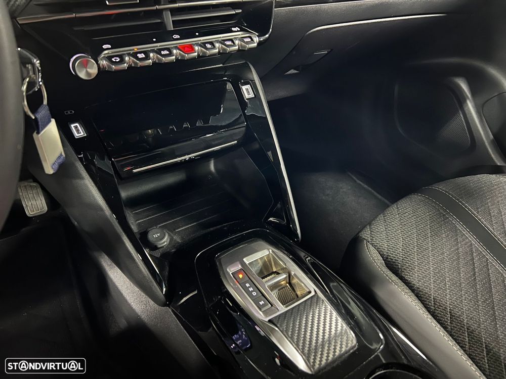 Peugeot 2008 1.2 Hybrid Allure e-DCS6 - 9