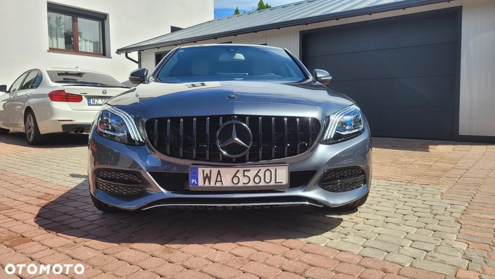 Mercedes-Benz Klasa C 300 7G-TRONIC - 4
