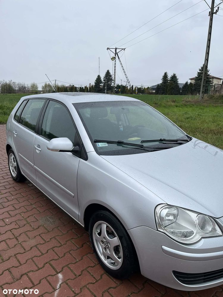 Volkswagen Polo 1.4 16V Comfortline - 8