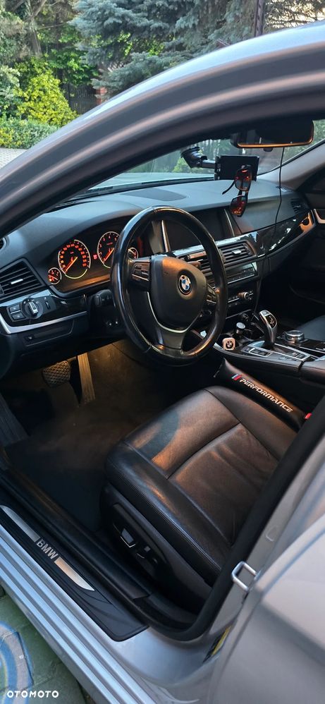 BMW Seria 5 535i xDrive Sport-Aut Luxury Line - 15