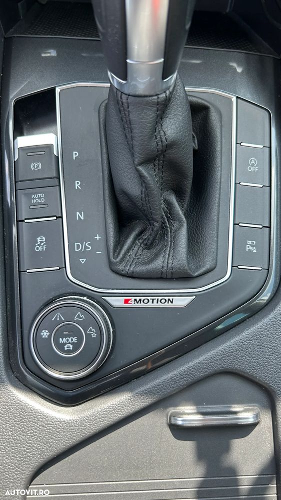 Volkswagen Tiguan - 37