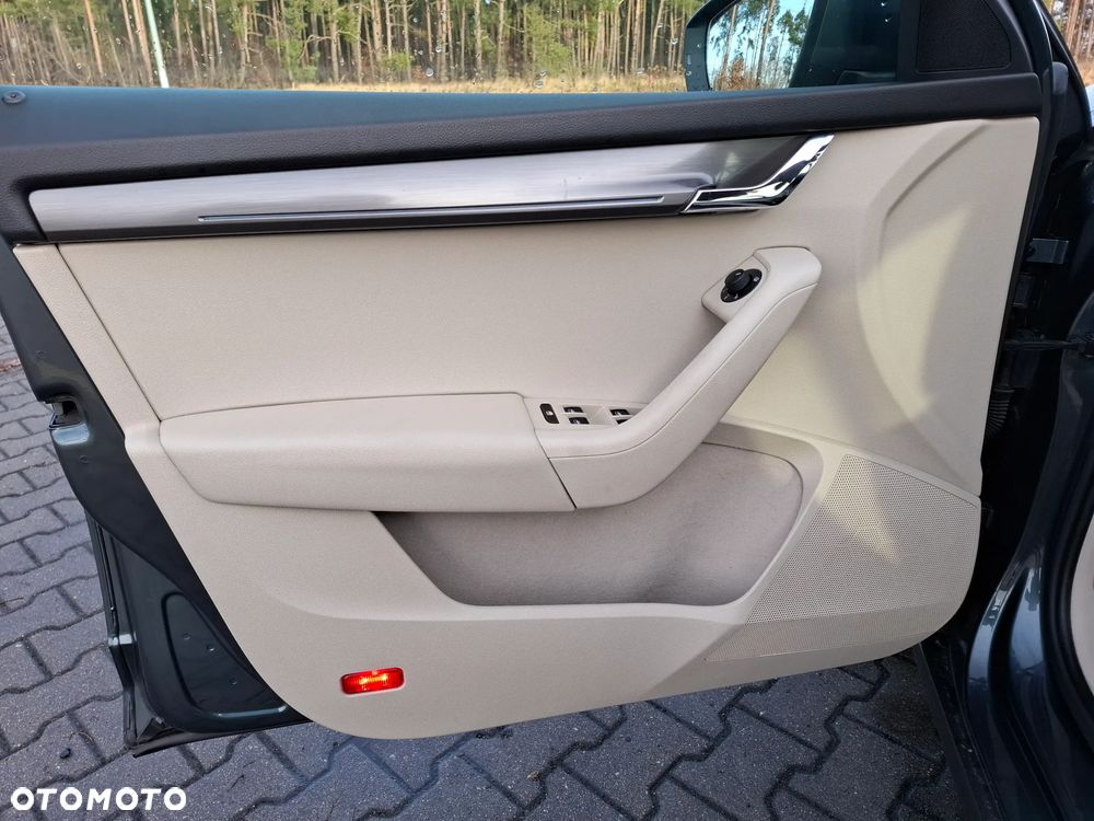 Skoda Octavia 1.5 TSI ACT Style DSG - 11