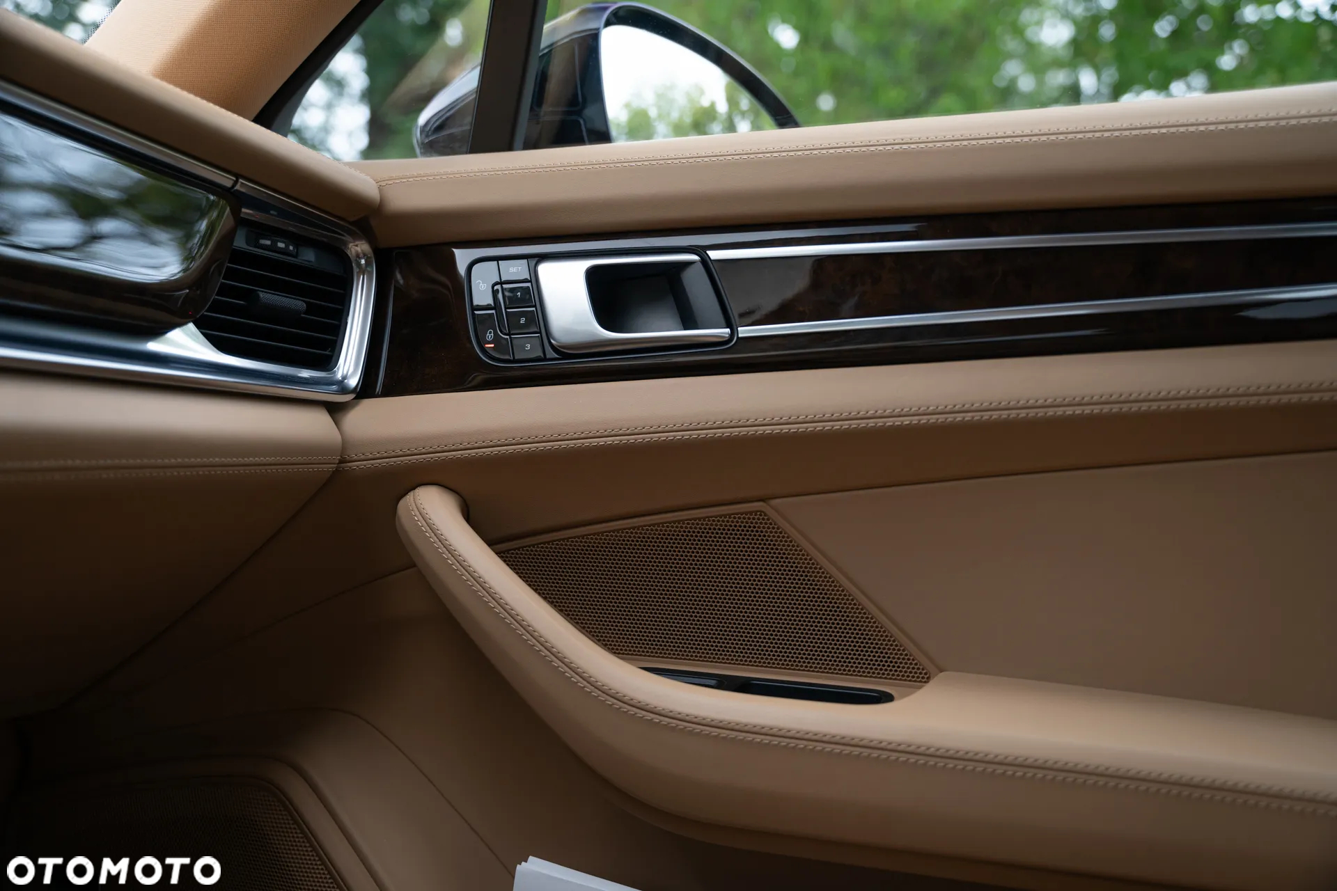 Porsche Panamera 4S - 17