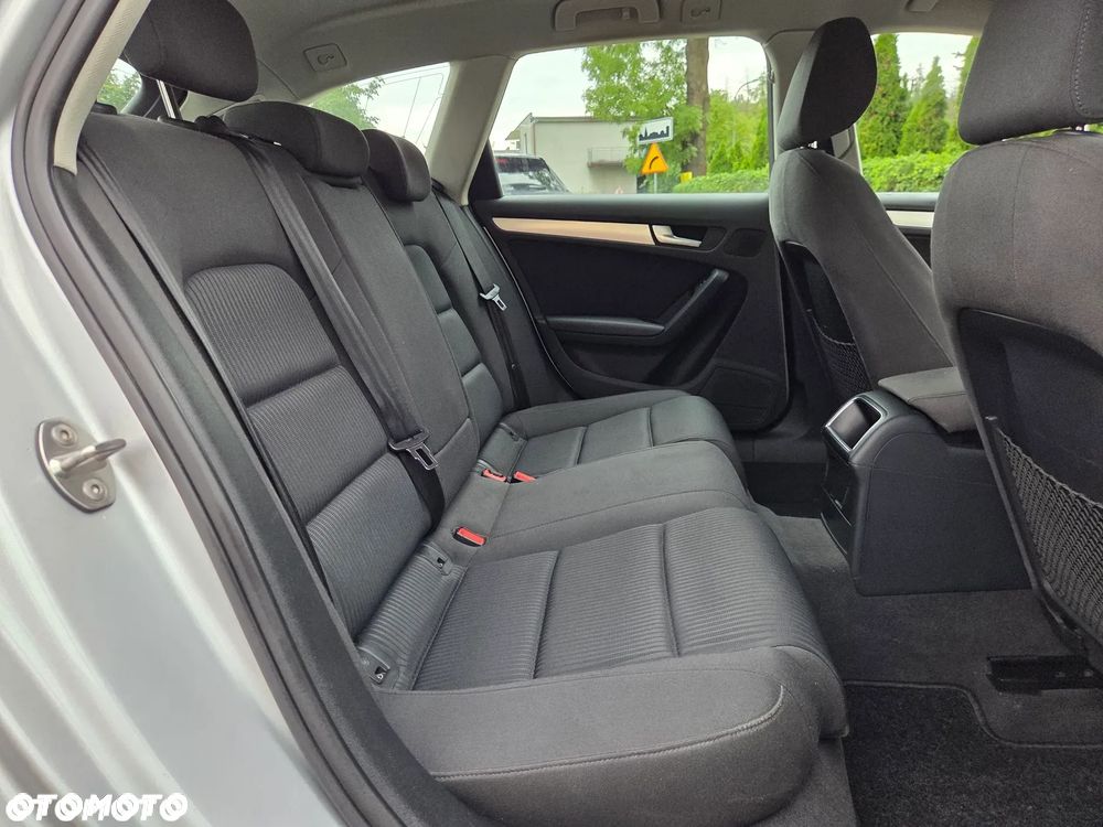 Audi A4 Avant 2.0 TDI Limited Edition Multitr - 9