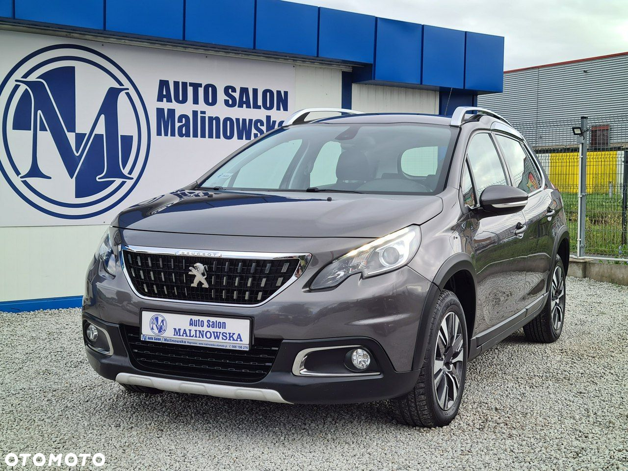 Peugeot 2008 1.2 Pure Tech Allure S&S - 9