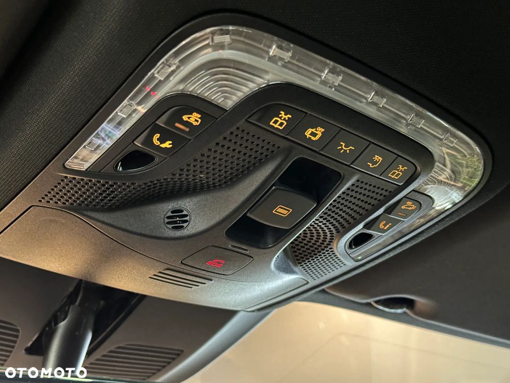 Mercedes-Benz EQV - 37