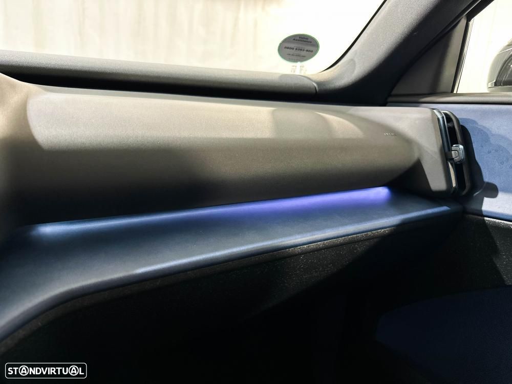 Volvo EX30 Single Motor Extended Range RWD Plus - 30