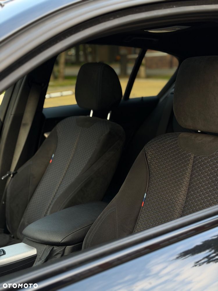 BMW Seria 1 120i Edition M Sport Shadow - 27