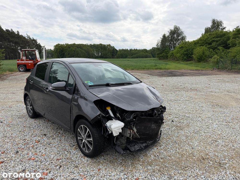 Toyota Yaris Hybrid 100 Life - 7